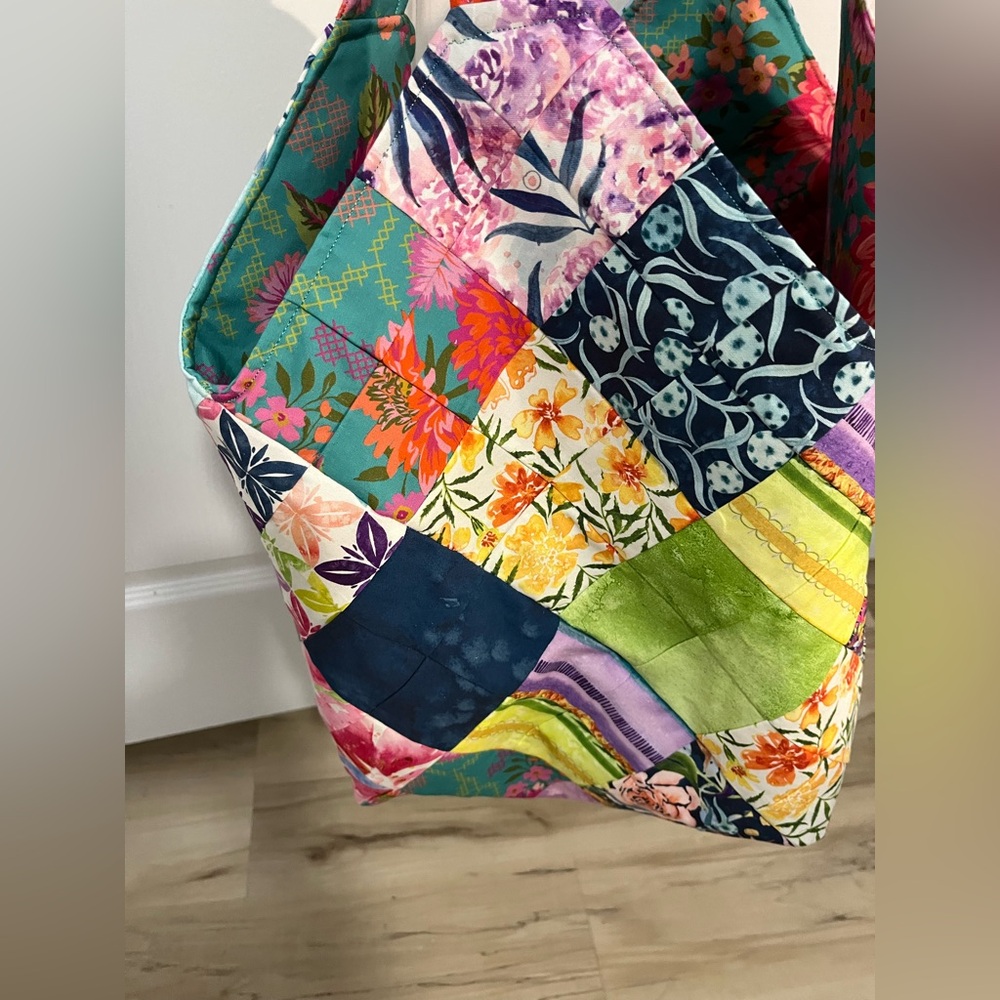 Full Bloom Colorful Mondo Large Bag. . New. Tote. Cotton. - Picture 2 of 4
